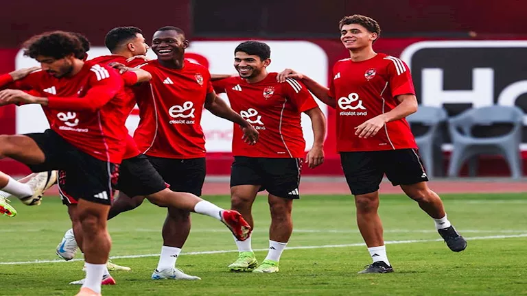 19 صورة من مران الأهلي الختامي قبل مواجهة شبيبة القبائل بدوري الأبطال