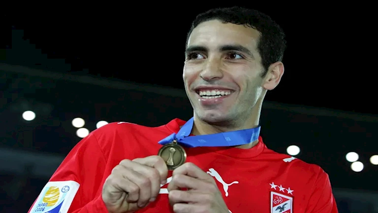 "أبو تريكة استثناء".. ياسين بونو يختار أفضل اللاعبين العرب بالنسبة له