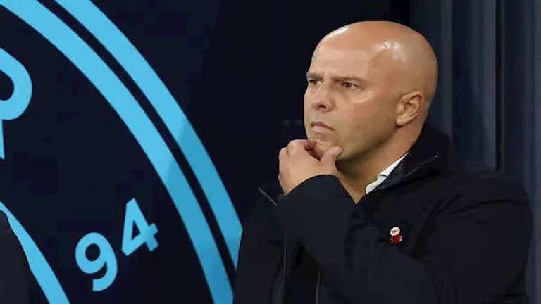 أعيدو كلوب.. كيف تفاعل جمهور ليفربول مع الهزيمة بثلاثية من نوتنجهام فورست؟