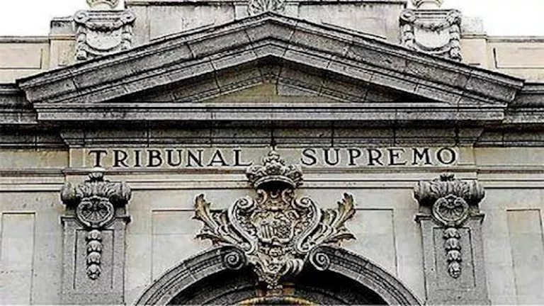 إسبانيا: بدء محاكمة رئيس حكومة كتالونيا الأسبق و18 آخرين في قضية فساد