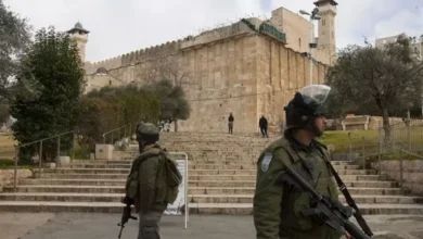 الاحتلال يصدر قرارا باستملاك باحة الحرم الإبراهيمي