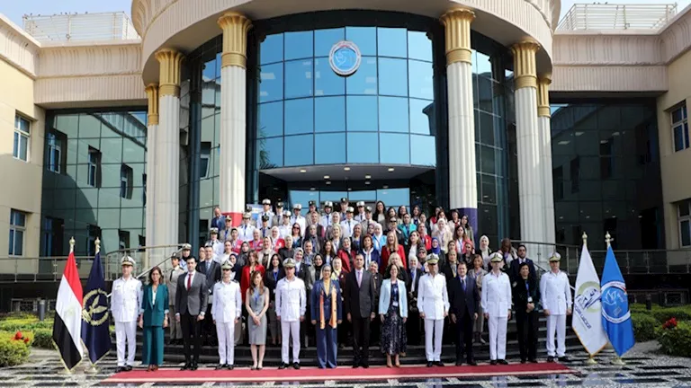 المستشارة أمل عمار تشهد ندوة " تمكين المرأة في المناصب القيادية في قوات حفظ السلام