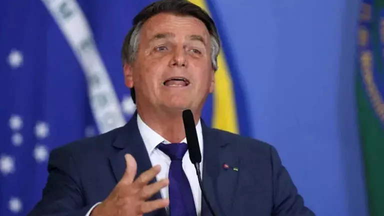 بعد إدانته بمحاولة انقلاب.. اعتقال بولسونارو الرئيس البرازيلي السابق