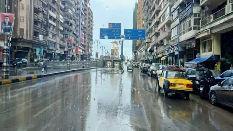 تحذير من الأرصاد: الأمطار مستمرة وقد تمتد للقاهرة