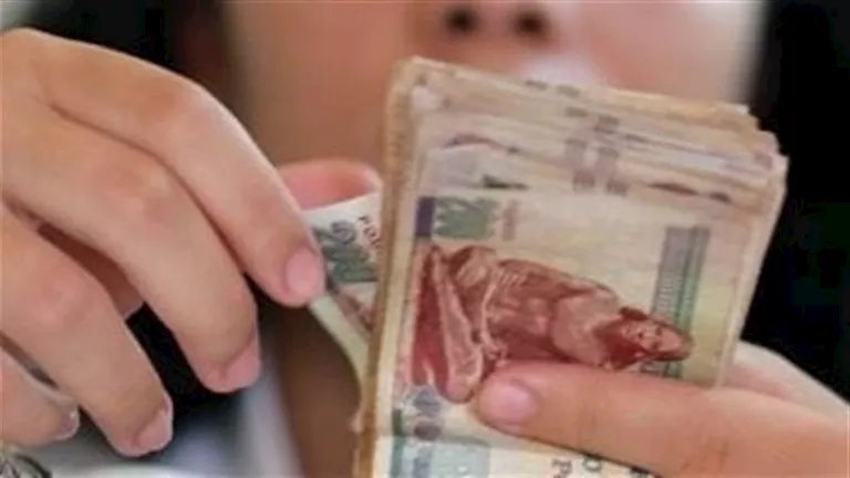 تعرف على ضوابط حصول العامل على مقابل نقدي نظير رصيد إجازاته