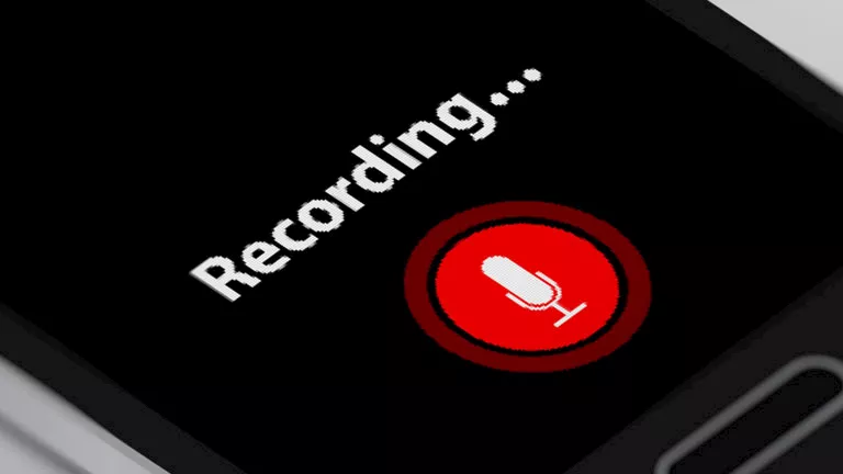 تعرف على عقوبة تسجيل المكالمات دون إذن مسبق من صاحب التسجيل