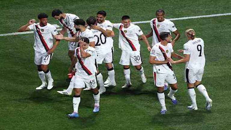 "تواجد مرموش".. تشكيل مان سيتي الرسمي لمواجهة باير ليفركوزن في دوري الأبطال