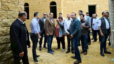 رئيس الوزراء يتفقد أعمال إعادة إحياء منطقة "درب اللبانة"