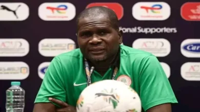 "سلاح نيجيري بإنجاز عالمي" .. من هو زوبيرو مدرب وي أمام الأهلي في كأس مصر؟