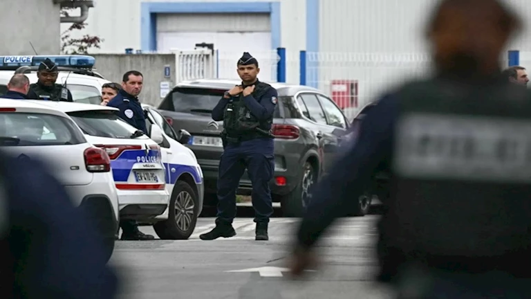 فيديو.. إخلاء مقر التلفزيون الفرنسي بعد إنذار بوجود قنبلة