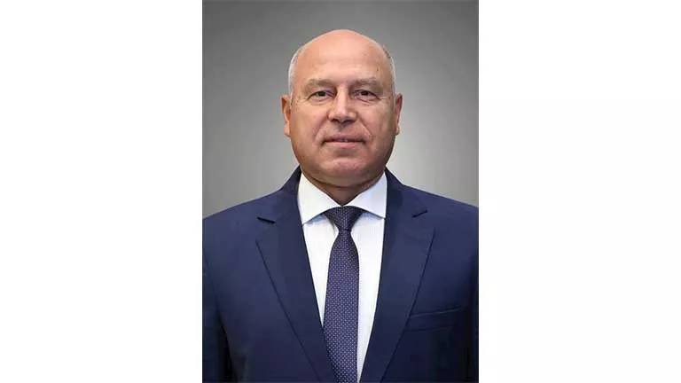 كامل الوزير يصل إلى لندن لترأس الوفد المصري في اجتماعات المنظمة البحرية الدولية