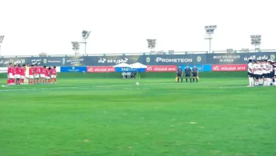 لاعبو الأهلي والزمالك يقفون دقيقة حداد على روح محمد صبري (صور)