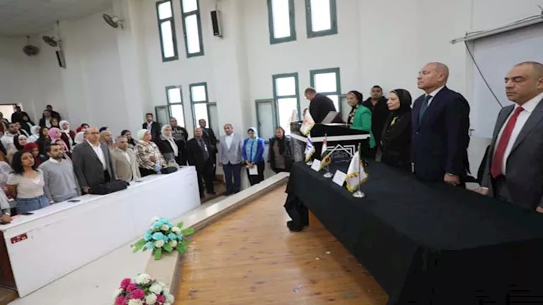 محافظ القاهرة: التغيرات المناخية أزمة كبرى في العالم كله