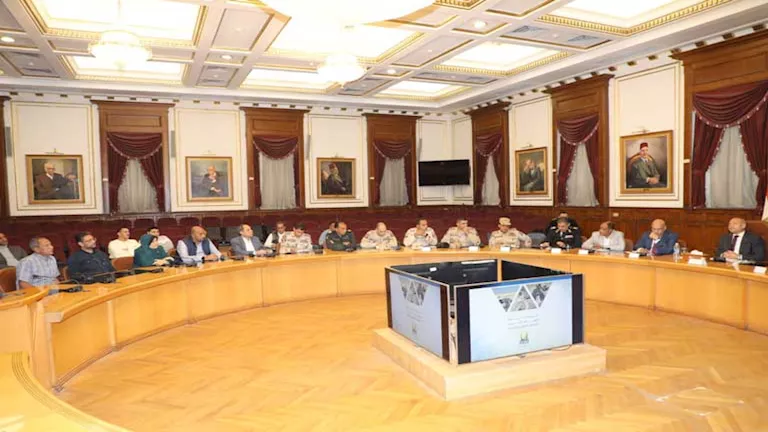 محافظ القاهرة: تخصيص مقلب رسمي موحد لمخلفات البناء