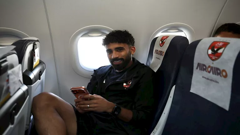 مراقبة إماراتية لنجم الأهلي.. ما القصة؟