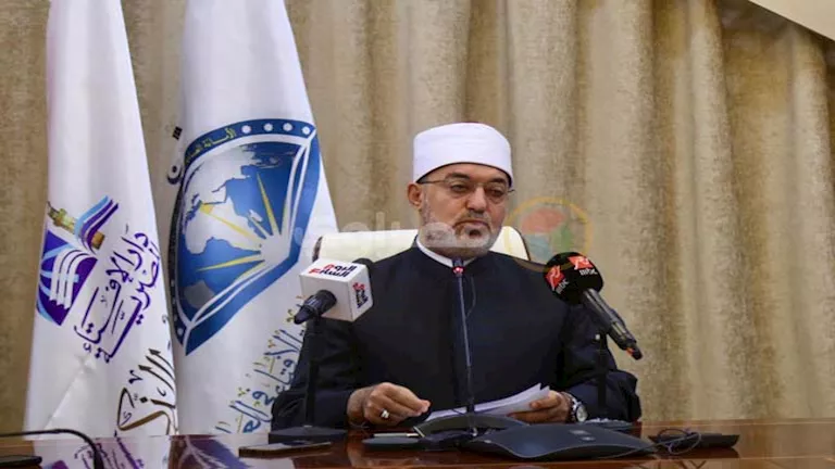 مفتى الجمهورية يُدين إحراق مسجد بالضفة الغربية ويدعو المجتمع الدولي للتحرك