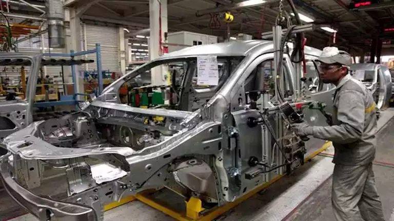 نشرة التوك شو| موجة انخفاضات بسوق السيارات والإنتاج المحلي يقتل الأوفر برايس