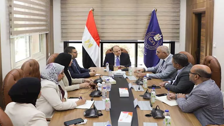 هيئة الدواء تبحث مع فارما أوفرسيز تعزيز كفاءة منظومة توزيع الدواء