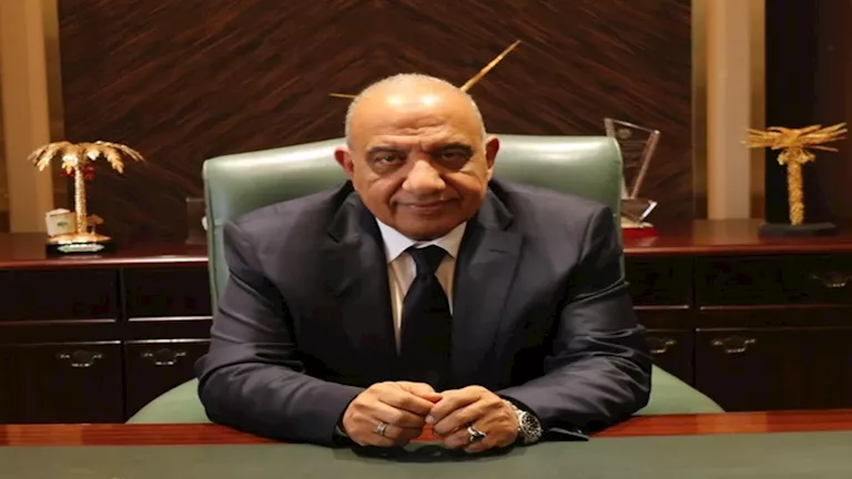 وزير الكهرباء يتفقد مجمع الوحدات التكنولوجية بأنشاص