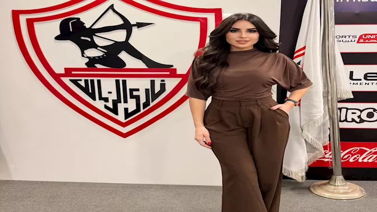 11 صورة لزوجة محمد عواد من داخل راديو الزمالك والجمهور يعلق