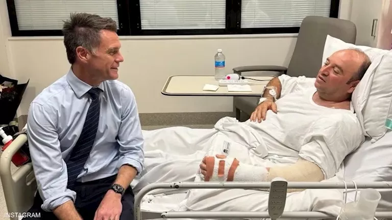 3 أشخاص تصدوا للإرهابيين.. تفاصيل وأبطال جديدة في هجوم سيدني بـ أستراليا