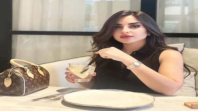 4 زوجات طبقن مقولة خير سند للاعبي الكرة المصريين