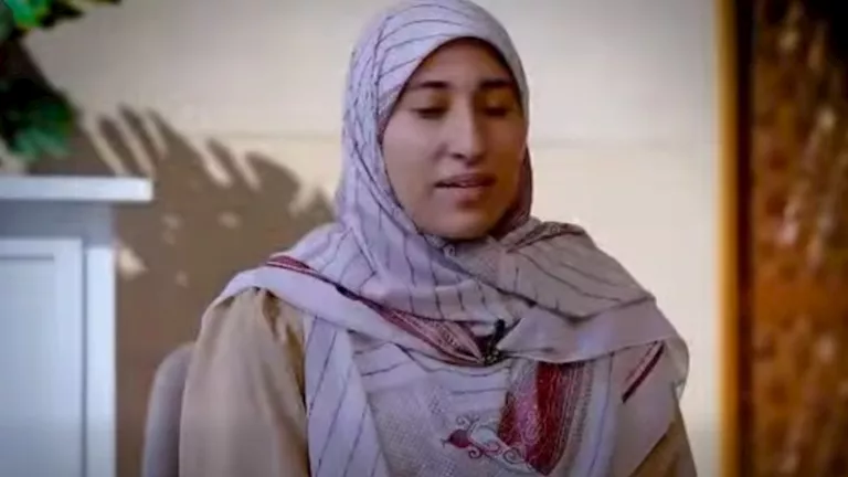 آية سعد وإخوتها.. معاناة انتهت بصدارة المسابقة العالمية للقرآن - فيديو