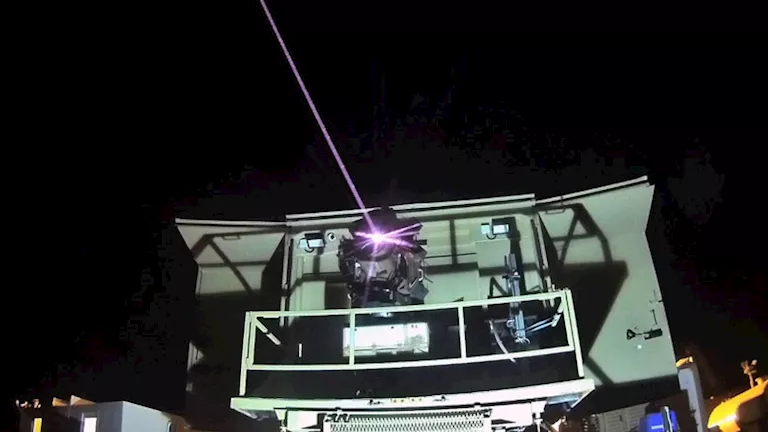 إسرائيل تعتزم نشر منظومة الدفاع بالليزر للعمل من الطائرات