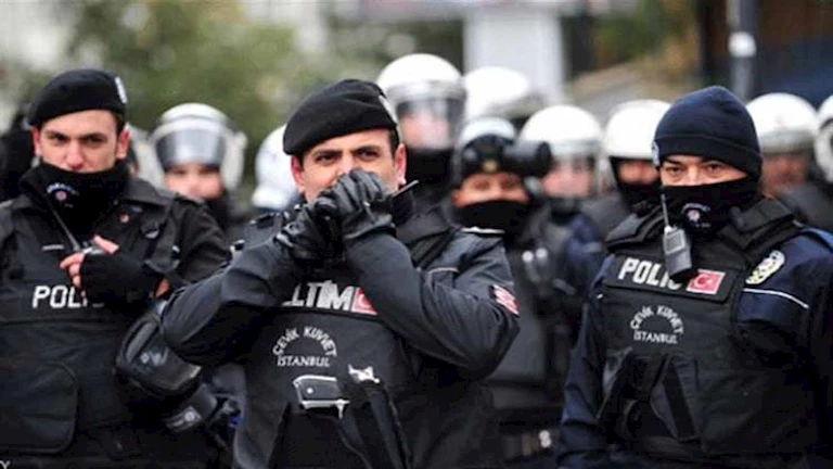 إصابة 7 من الشرطة التركية في اشتباك مع عناصر من داعش