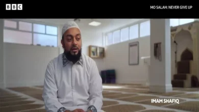 إمام مسجد ليفربول يكشف: "محمد صلاح كان يصلي دون أن يزعجه أحد"