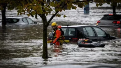 ارتفاع حصيلة قتلى الفيضانات والانهيارات الأرضية في إندونيسيا إلى 914