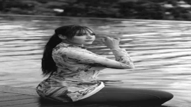 الصداقة وعد.. زوجة النني الثانية تنشر صورا وتعلق