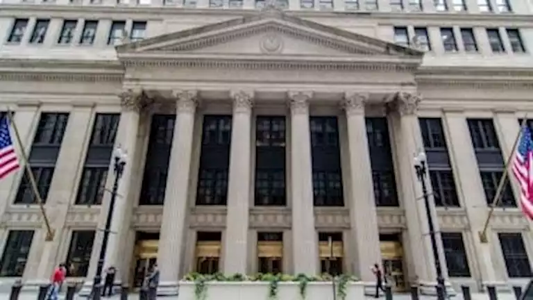 القضاء الفيدرالي يوافق على طلب كشف سجلات قضية صديقة جيفري إبستين