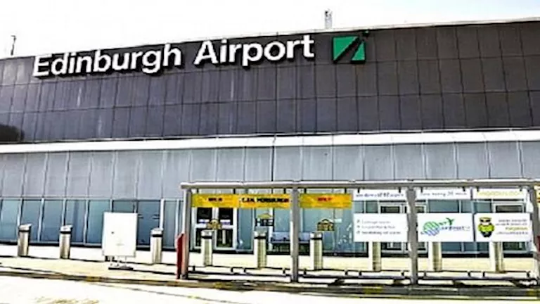 بسبب مشاكل تقنية.. مطار أدنبرة في إسكتلندا يعلن توقف الرحلات الجوية