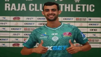 بعد ارتباط اسمه بالأهلي.. 8 معلومات عن المغربي يوسف بلعمري