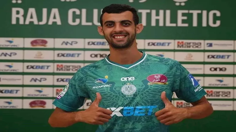بعد ارتباط اسمه بالأهلي.. 8 معلومات عن المغربي يوسف بلعمري