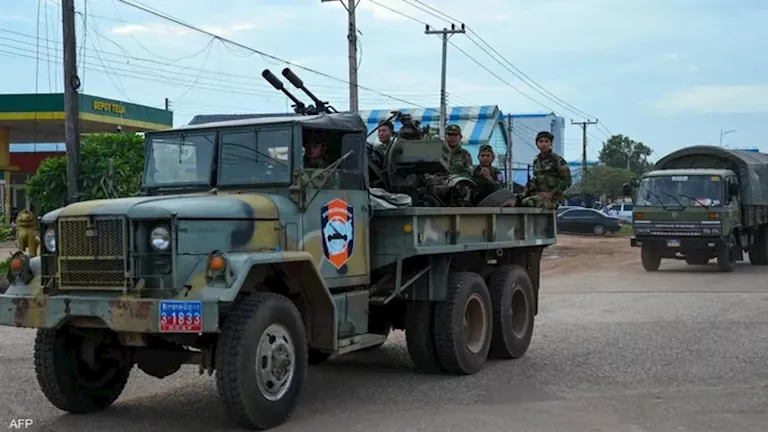 بعد انتهاك الهدنة.. غارات جوية واشتباكات بين تايلاند وكمبوديا