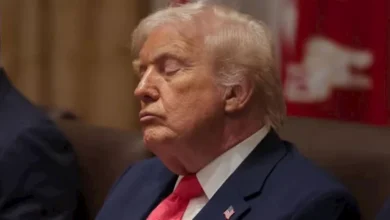 بعد غفوة ترامب في اجتماع مجلس الوزراء.. البيت الأبيض يعلق: "يتابع باهتمام"