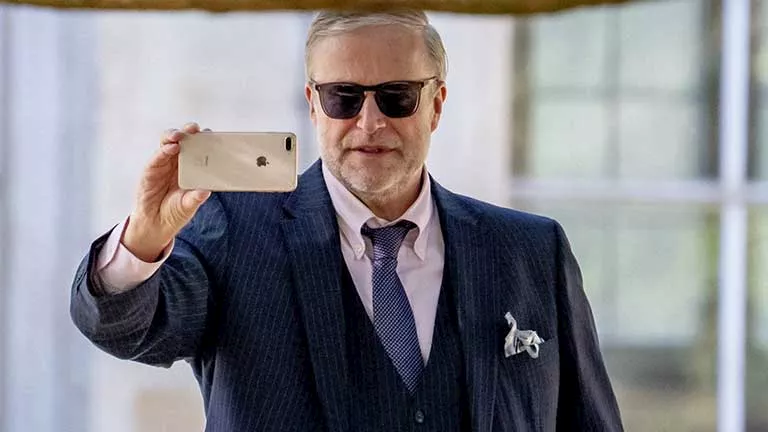 بـ"أكذوبة الحب".. محتال بريطاني يستغل النساء المطلقات ويجمع 1.3 مليون دولار منهن