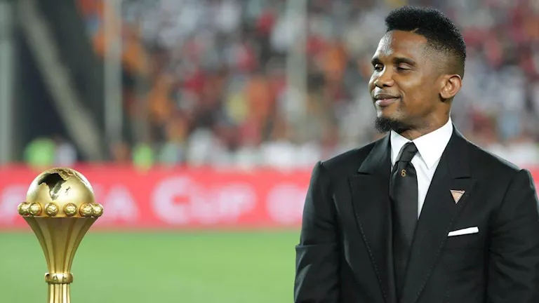 بقائمتين مختلفتين للمنتخب.. ماذا تفعل الكاميرون في أزمة إيتو وبريس قبل أمم أفريقيا؟