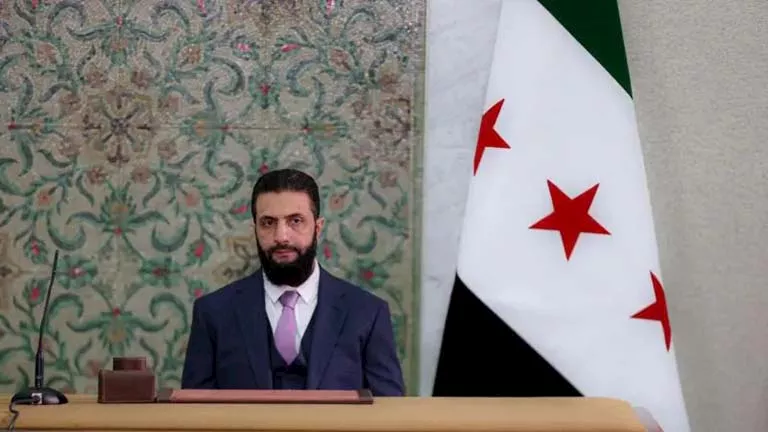 تصاعد الصراع بين قسد وحكومة الشرع.. ماذا حدث؟