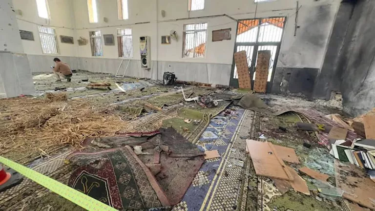 حزب الله يدين عملية تفجير مسجد الإمام علي في حمص السورية