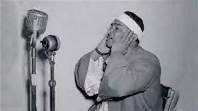 حفيد مصطفى إسماعيل: أهدينا تسجيلات جدي للإذاعة.. والشيخ رفض تلاوة القرآن بالكونجرس