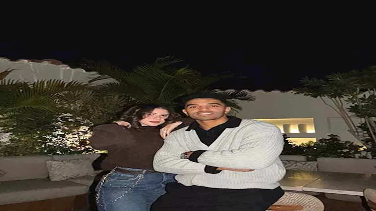 "حياتي".. يوسف أوباما يحتفل بعيد ميلاده زوجته