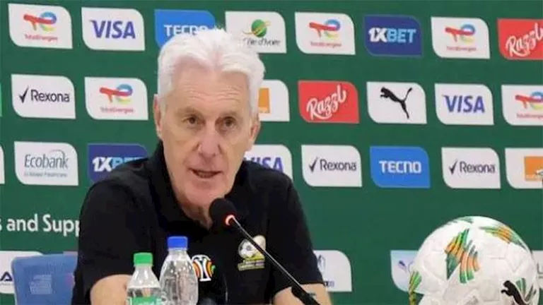 "ذكرى لا تنسى".. تصريح استفزازي من مدرب جنوب أفريقيا قبل مواجهة مصر