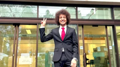 صاحب واقعة الدفاع عن السفارات المصرية.. أحمد عبدالقادر ميدو يصل مطار القاهرة