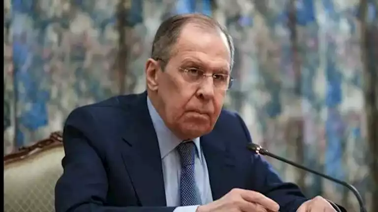 عدم انضمام أوكرانيا للناتو وتسليم أراض.. ضمانات أمريكية لروسيا لوقف الحرب