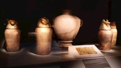 عرض نادر بالمتحف المصري.. أسرار أواني الملك بسوسنس الأول الكانوبية الذهبية (صور)