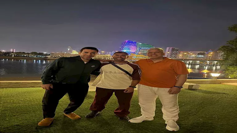 عشرة العمر.. أحمد فتحي ينشر صورا مع أبوتريكة ونجوم المنتخب السابقين ويعلق