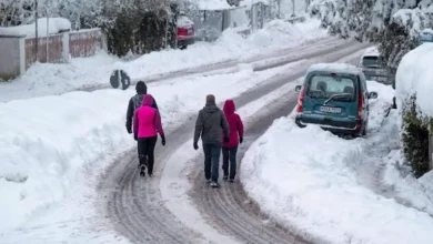 عمدة نيويورك يحذر السكان: الزموا المنازل خلال العاصفة الثلجية الشديدة